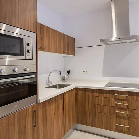 Wintowinrentals Center, Comfortable And Renovated *
