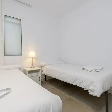Wintowinrentals Center, Comfortable And Renovated