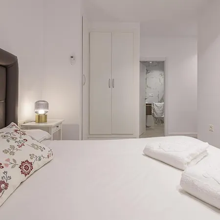 Wintowinrentals Center, Comfortable And Renovated